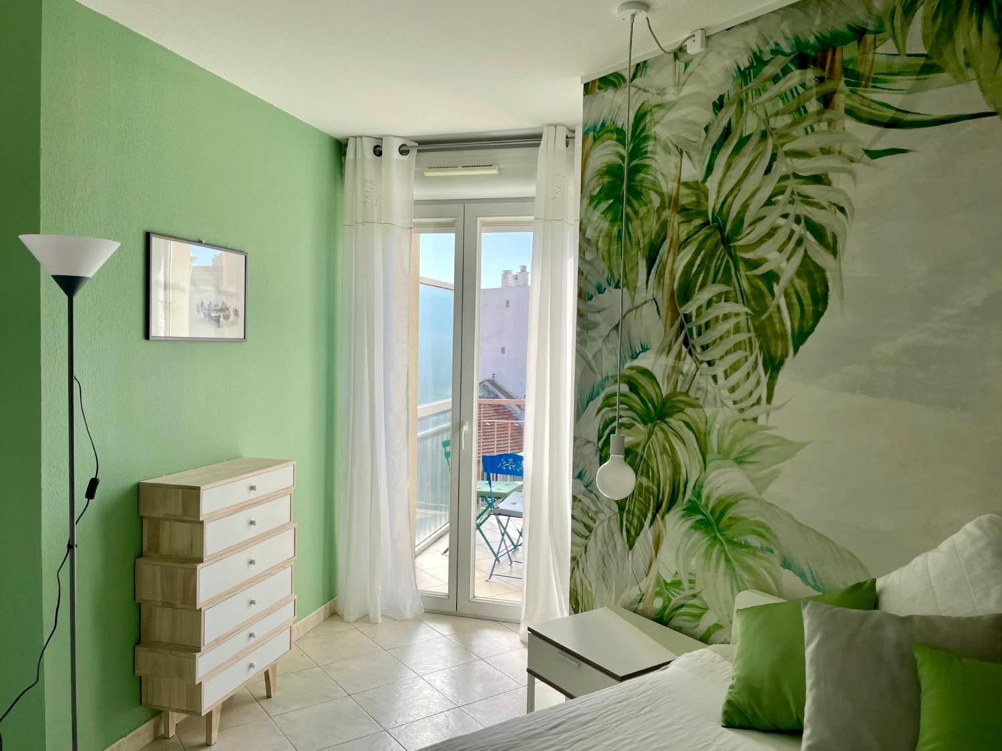 Risso - One Bedroom With Pool, Newly Renovated In Spring 2024 Nisa Exterior foto