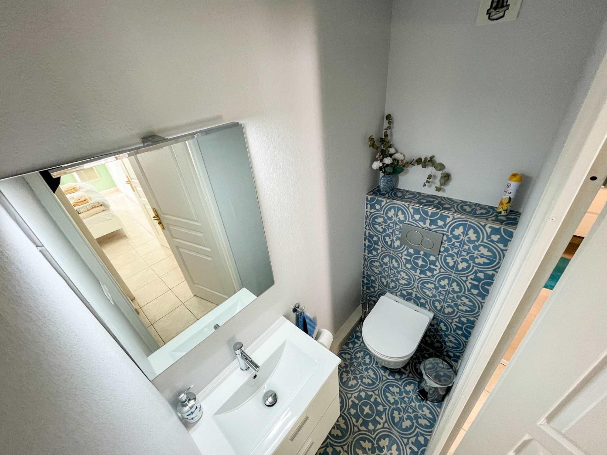 Risso - One Bedroom With Pool, Newly Renovated In Spring 2024 Nisa Exterior foto